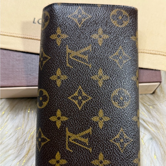 Louis vuitton Sarah Monogram long wallet with Duster and box included. 2CC slot - Picture 8 of 16